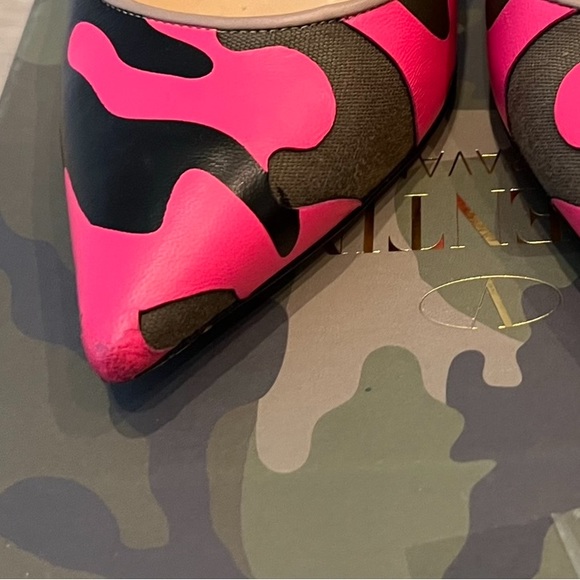 Valentino Rockstud RARE Camo Pink Pumps - Picture 7 of 12